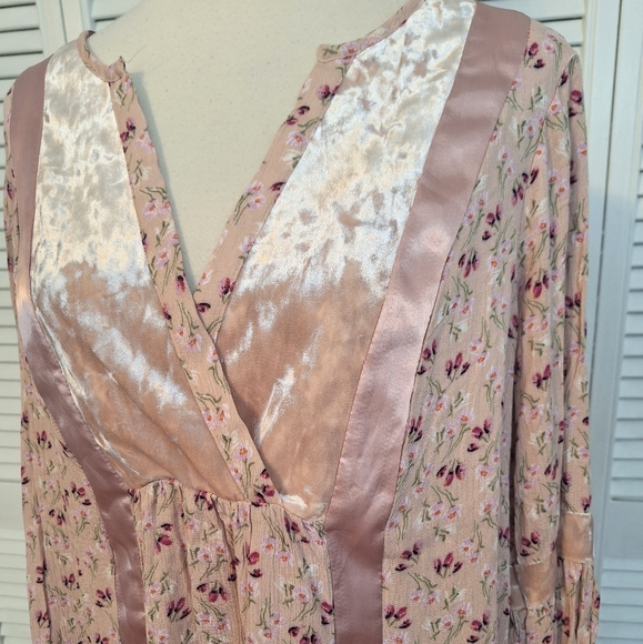 Wonderly pink floral velvet satin boho top 1X NWT *M1 - Picture 6 of 7